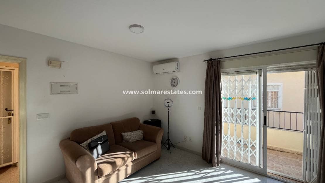 2 bedroom Apartment for sale in Lo Pepin with pool - € 115,000 (Ref: 9789587)