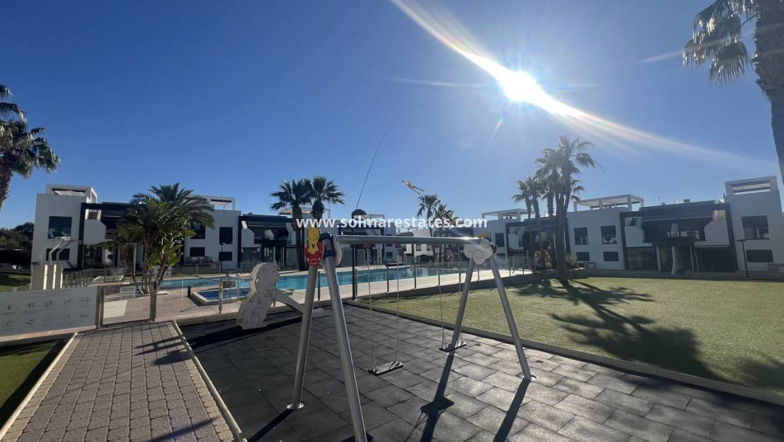 2 camera da letto Appartamento in vendita in La Zenia con piscina - 275.000 € (Rif: 9791296)