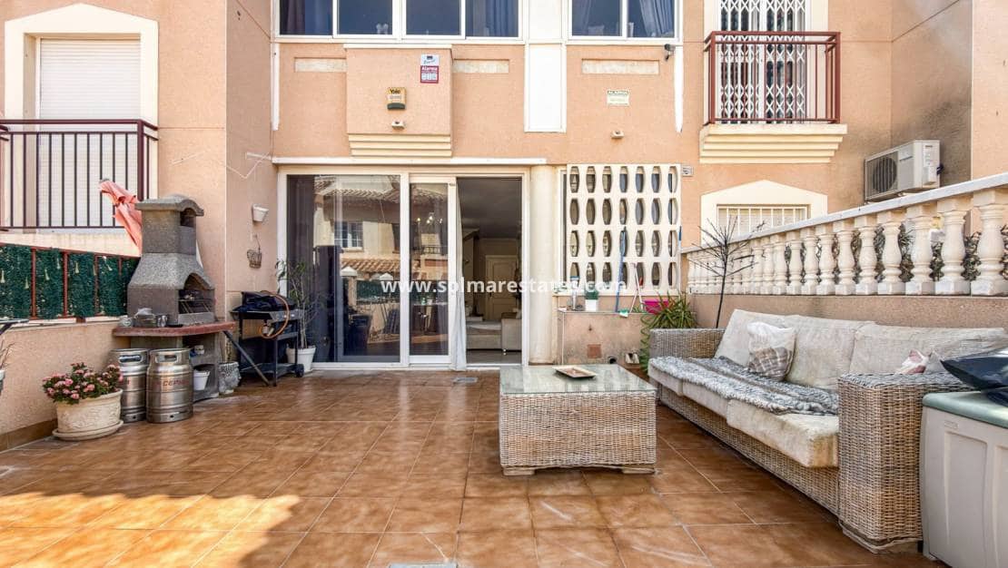 Casa de 2 habitaciones en La Florida en venta con piscina - 179.900 € (Ref: 9791297)