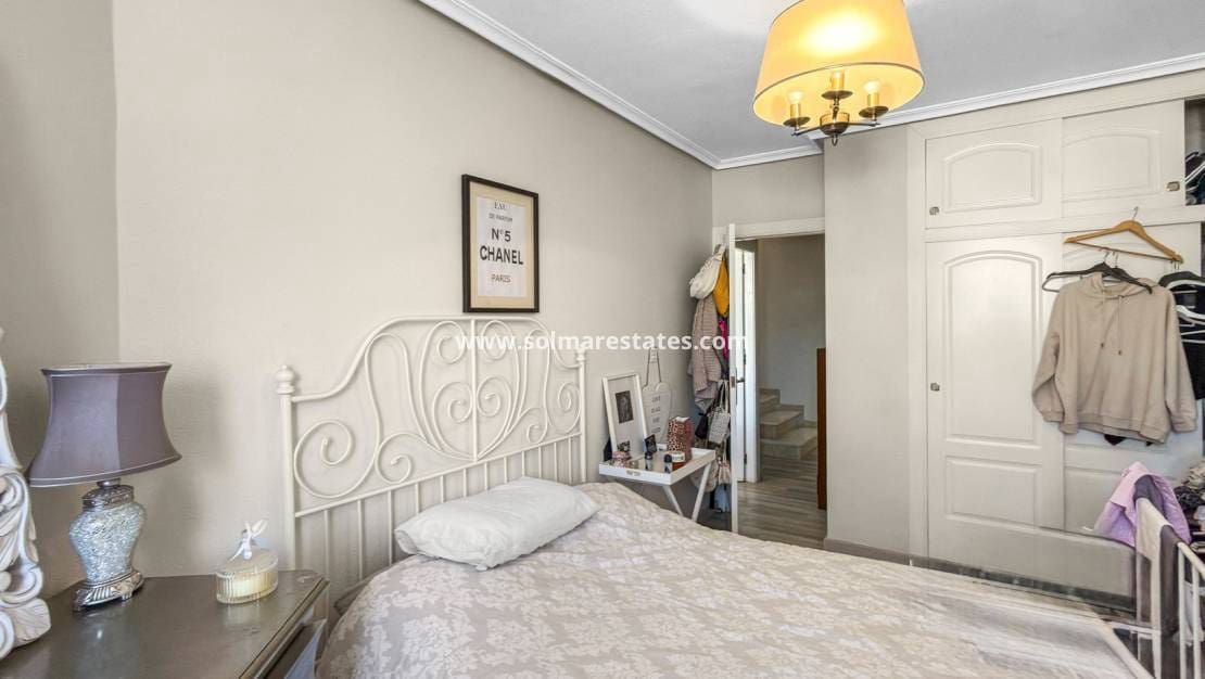 Casa de 2 habitaciones en La Florida en venta con piscina - 179.900 € (Ref: 9791297)