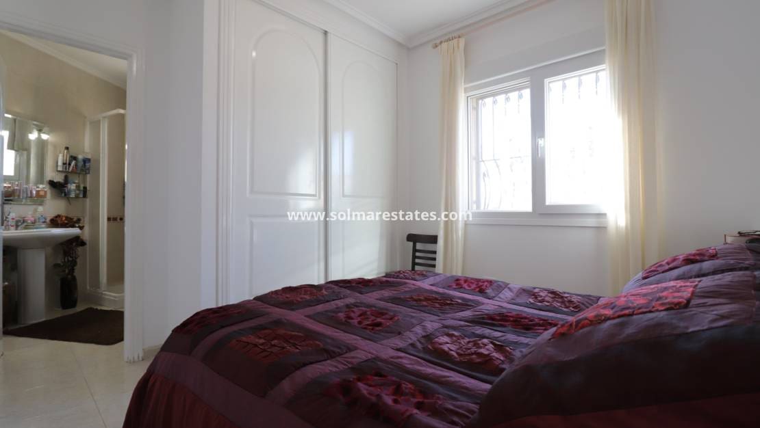 3 Zimmer Villa zu verkaufen in Ciudad Quesada mit Pool - 325.000 € (Ref: 9791298)