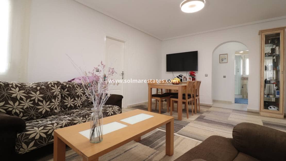 3 Zimmer Villa zu verkaufen in Ciudad Quesada mit Pool - 325.000 € (Ref: 9791298)