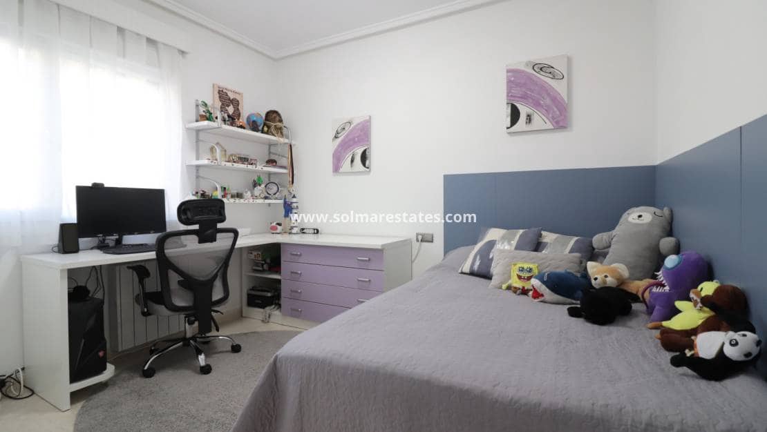 3 Zimmer Villa zu verkaufen in Ciudad Quesada mit Pool - 325.000 € (Ref: 9791298)