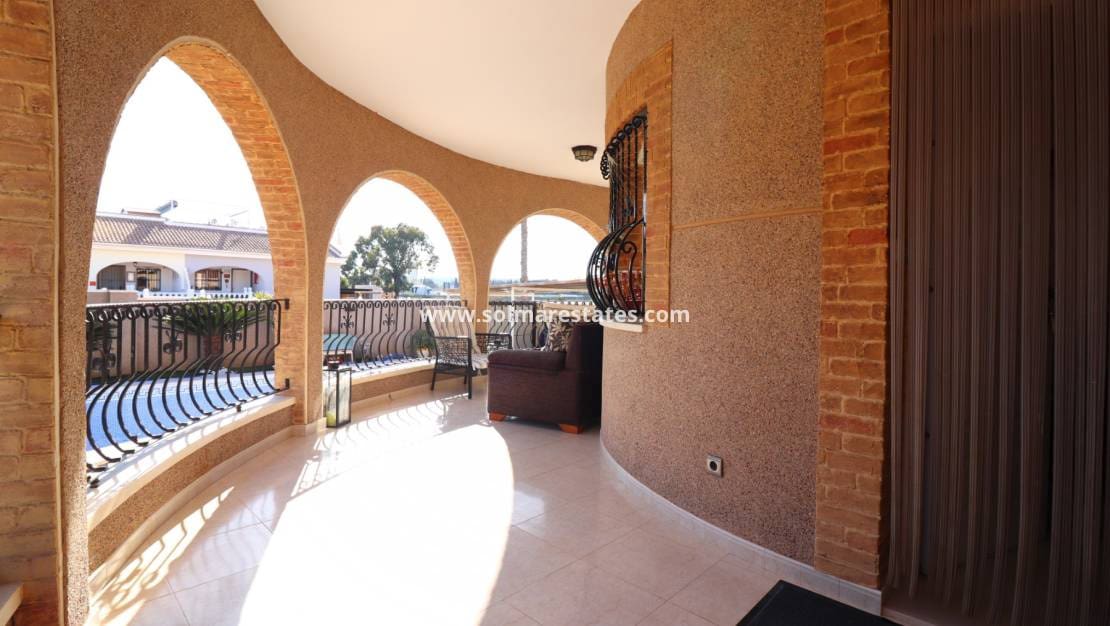 3 Zimmer Villa zu verkaufen in Ciudad Quesada mit Pool - 325.000 € (Ref: 9791298)