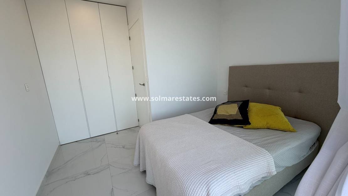 3 sypialnia Willa na sprzedaż w Dona Pepa z basenem - 399 900 € (Ref: 9793452)