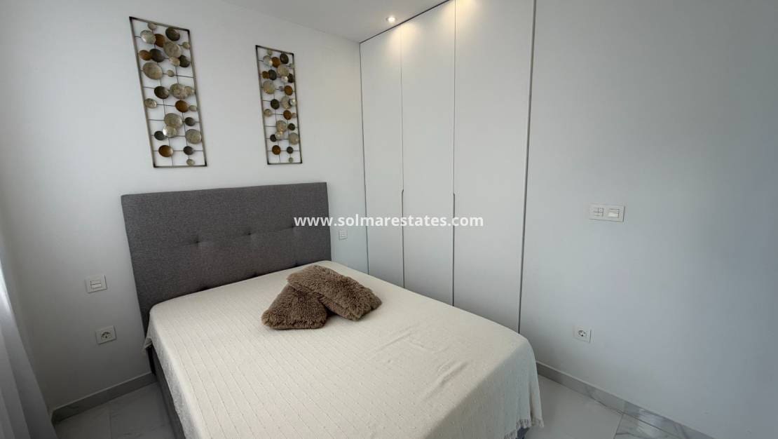 3 sypialnia Willa na sprzedaż w Dona Pepa z basenem - 399 900 € (Ref: 9793452)