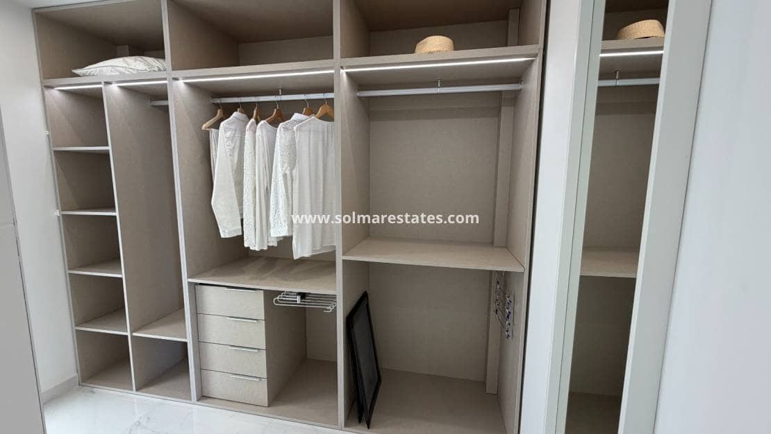 3 sypialnia Willa na sprzedaż w Dona Pepa z basenem - 399 900 € (Ref: 9793452)