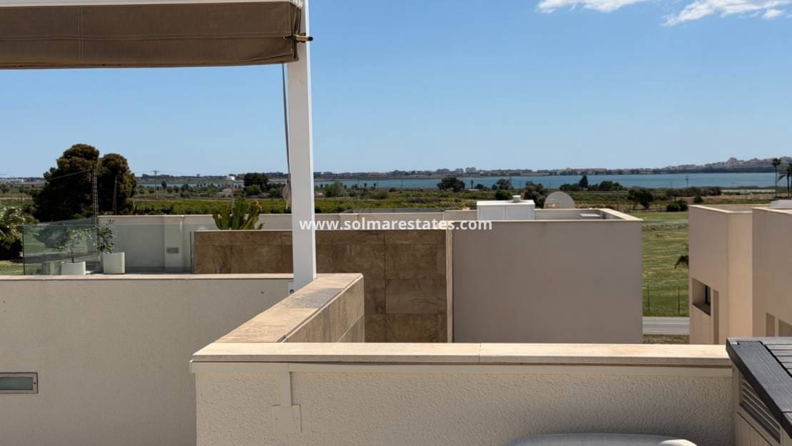 3 sypialnia Willa na sprzedaż w Dona Pepa z basenem - 399 900 € (Ref: 9793452)