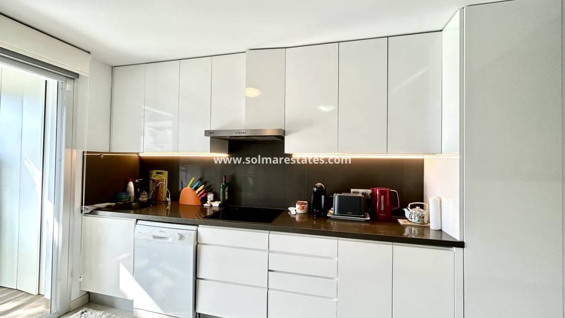 2 chambre Appartement à vendre à Orihuela Costa avec piscine - 240 000 € (Ref: 9793453)