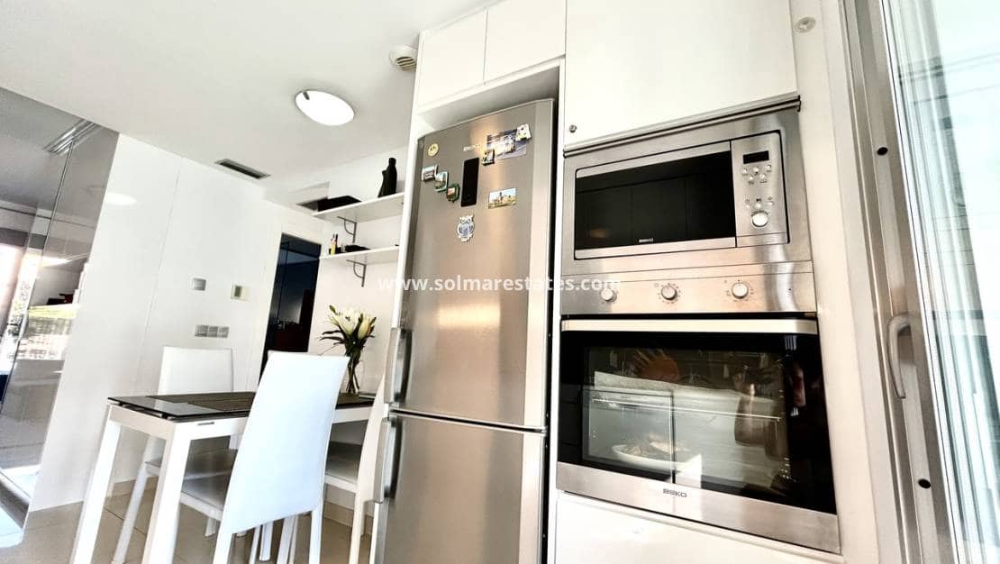 2 chambre Appartement à vendre à Orihuela Costa avec piscine - 240 000 € (Ref: 9793453)