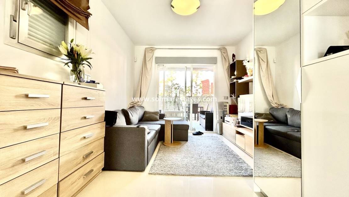 2 chambre Appartement à vendre à Orihuela Costa avec piscine - 240 000 € (Ref: 9793453)