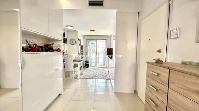 2 chambre Appartement à vendre à Punta Prima, Orihuela avec piscine - 240 000 € (Ref: 9793453)