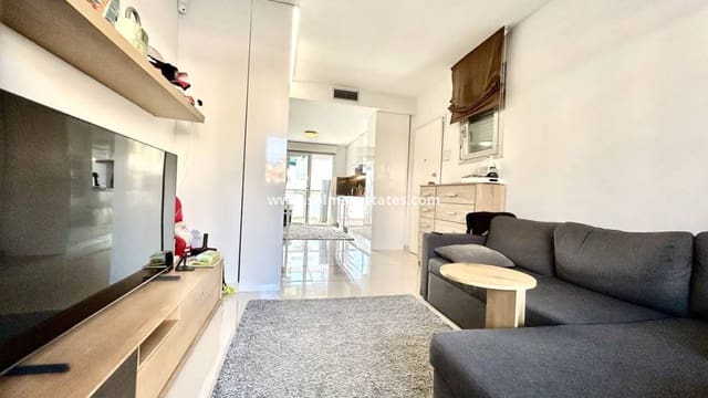 2 chambre Appartement à vendre à Punta Prima, Orihuela avec piscine - 240 000 € (Ref: 9793453)
