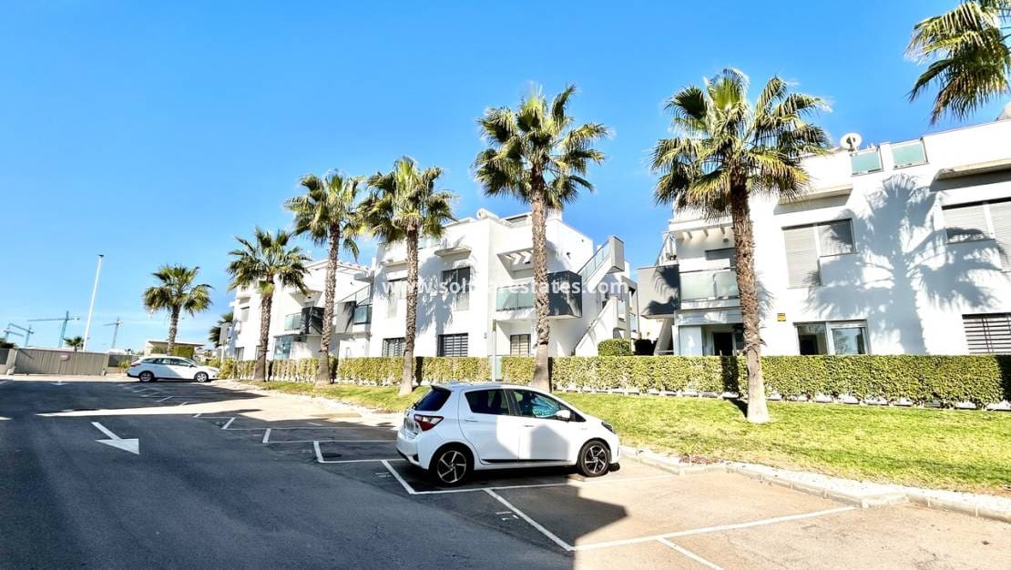 2 chambre Appartement à vendre à Orihuela Costa avec piscine - 240 000 € (Ref: 9793453)