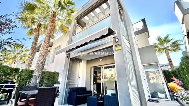 2 chambre Appartement à vendre à Punta Prima, Orihuela avec piscine - 240 000 € (Ref: 9793453)