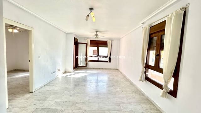 2 slaapkamer Appartement te koop in Villamartin, Orihuela met zwembad - € 165.000 (Ref: 9793454)