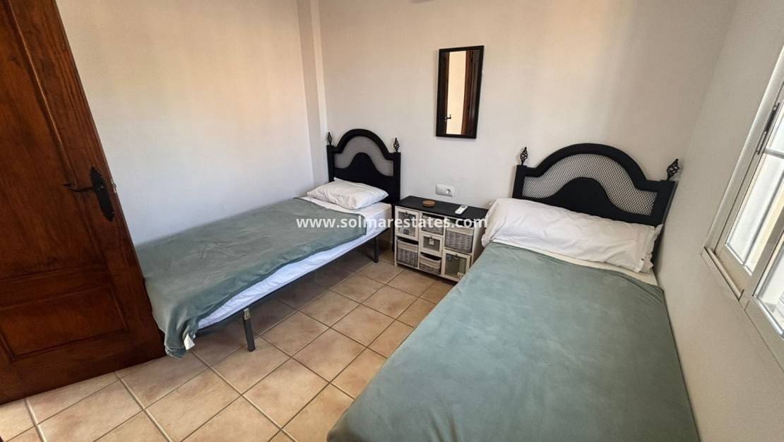 3 slaapkamer Villa te koop in Playa Flamenca met zwembad - € 269.950 (Ref: 9795000)