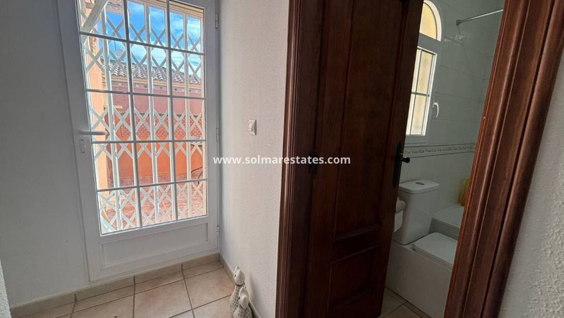 3 slaapkamer Villa te koop in Playa Flamenca met zwembad - € 269.950 (Ref: 9795000)