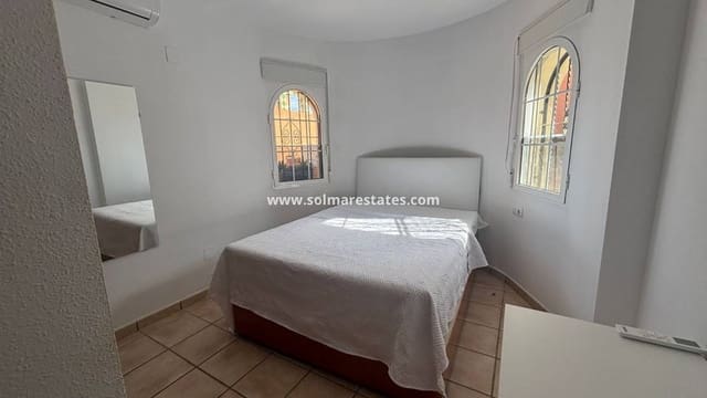 3 slaapkamer Villa te koop in Playa Flamenca, Orihuela met zwembad - € 269.950 (Ref: 9795000)