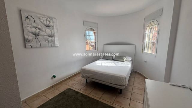 3 slaapkamer Villa te koop in Playa Flamenca, Orihuela met zwembad - € 269.950 (Ref: 9795000)