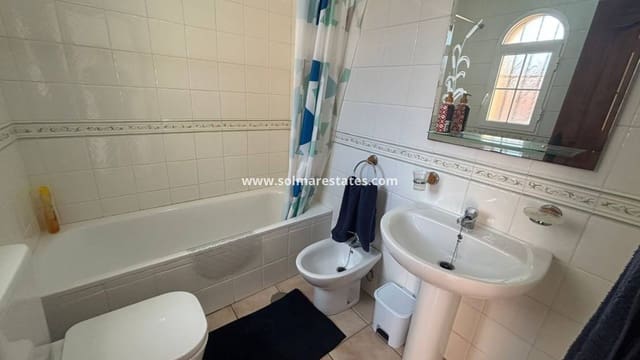 3 slaapkamer Villa te koop in Playa Flamenca, Orihuela met zwembad - € 269.950 (Ref: 9795000)