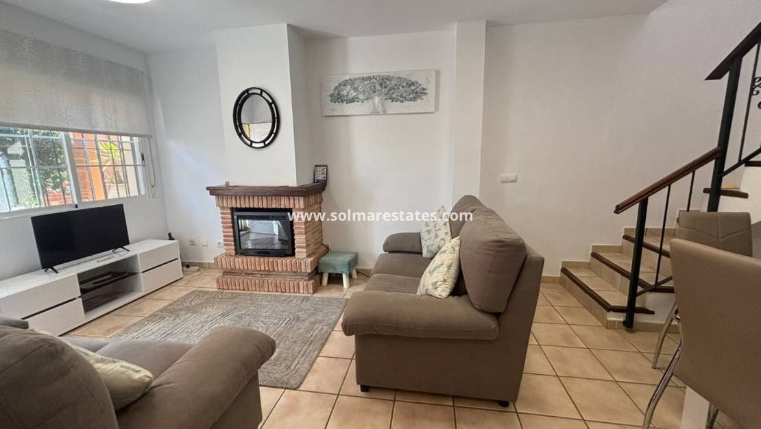 3 slaapkamer Villa te koop in Playa Flamenca met zwembad - € 269.950 (Ref: 9795000)