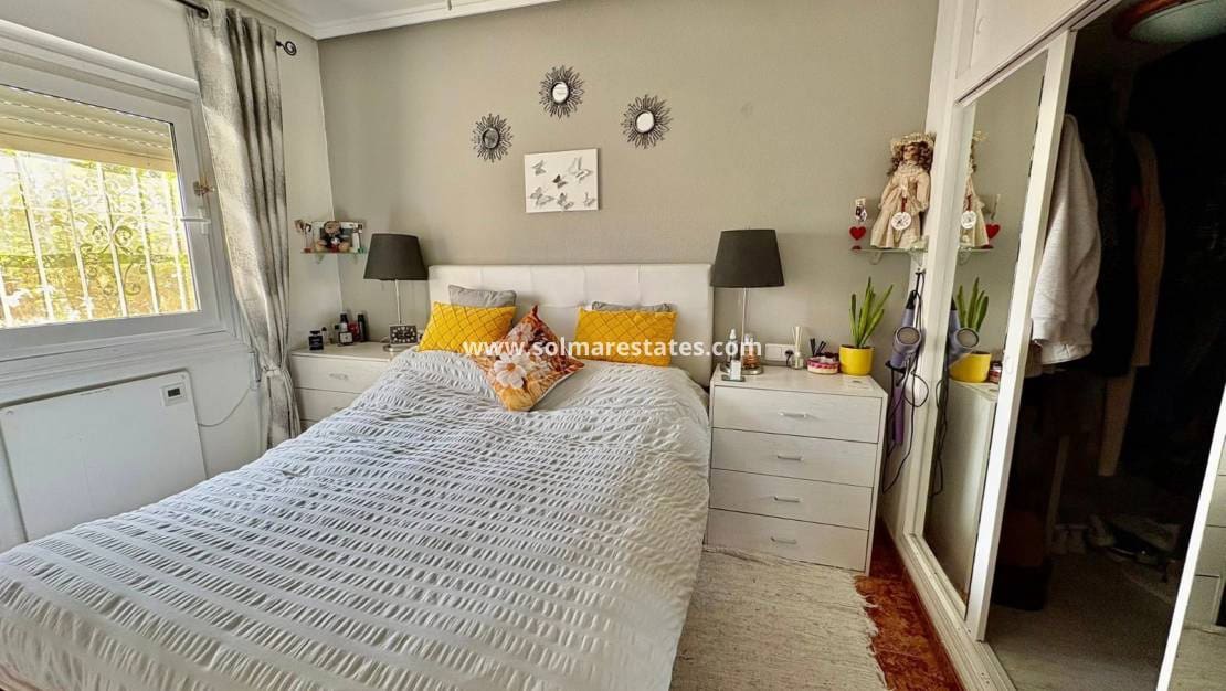 Casa de 3 habitaciones en La Florida en venta con piscina - 229.950 € (Ref: 9795012)