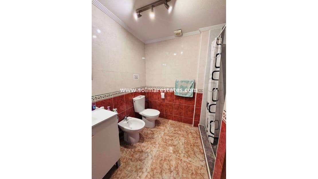 2 soverom Leilighet til salgs i Orihuela Costa med svømmebasseng - € 149 950 (Ref: 9799922)