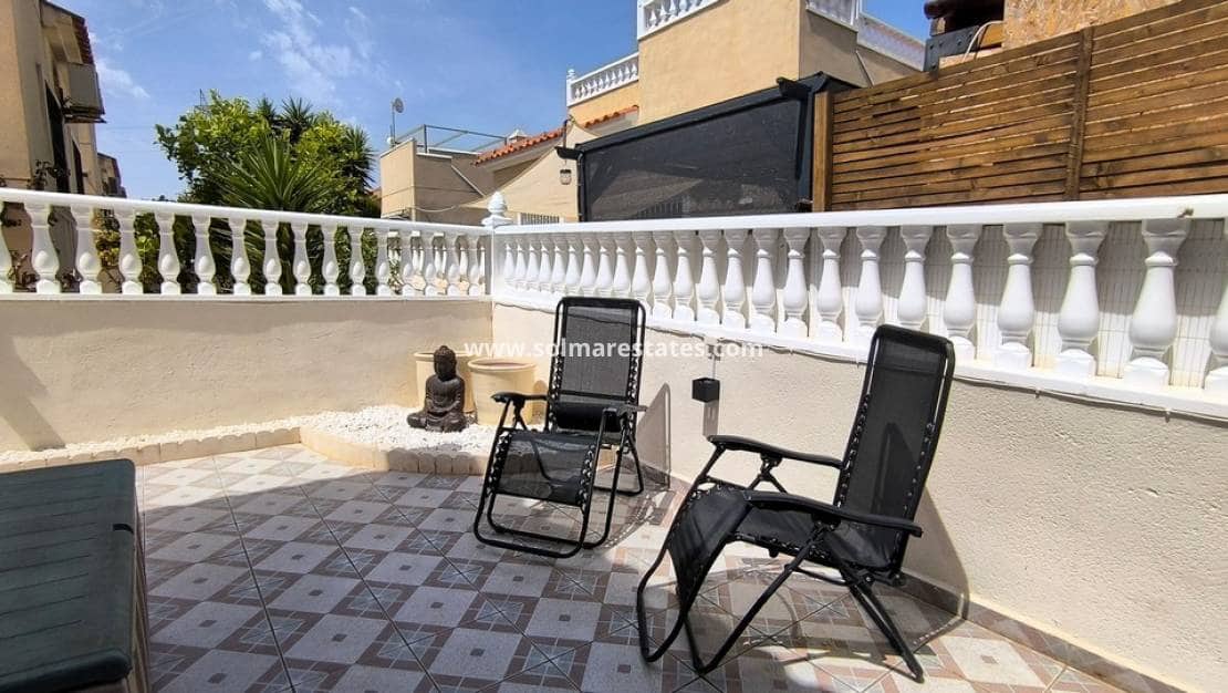 3 bedroom Villa for sale in Lo Crispin with pool - € 225,000 (Ref: 9799968)