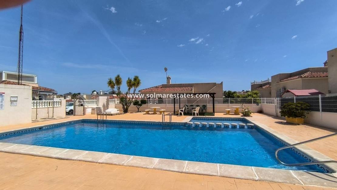 3 bedroom Villa for sale in Lo Crispin with pool - € 225,000 (Ref: 9799968)