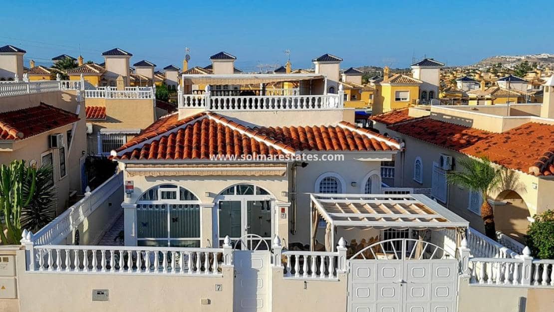 3 bedroom Villa for sale in Lo Crispin with pool - € 225,000 (Ref: 9799968)