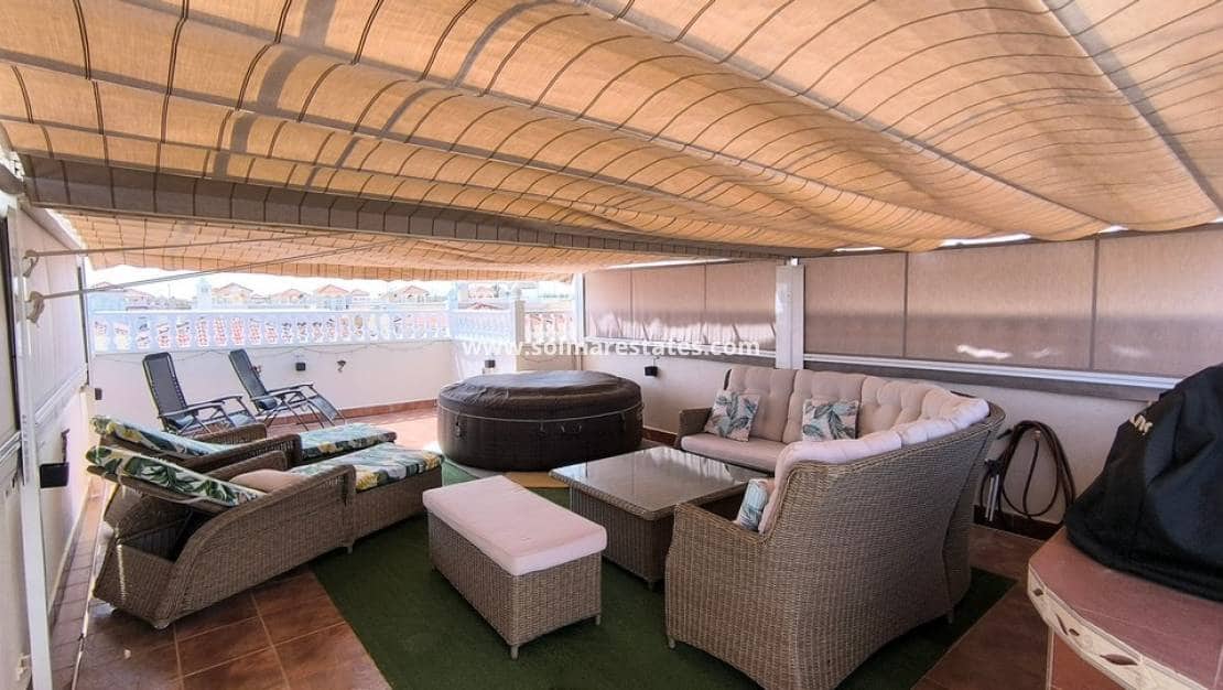 3 bedroom Villa for sale in Lo Crispin with pool - € 225,000 (Ref: 9799968)