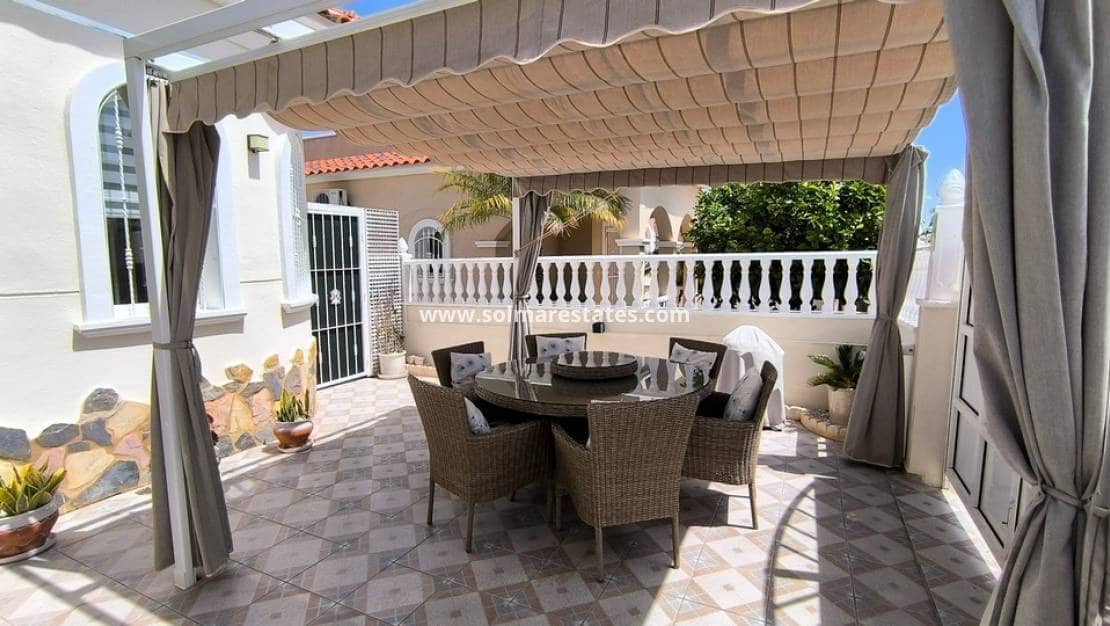 3 bedroom Villa for sale in Lo Crispin with pool - € 225,000 (Ref: 9799968)