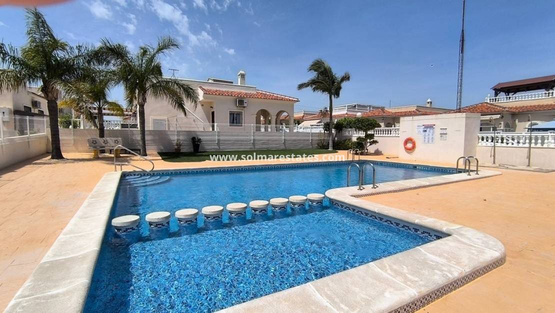 3 bedroom Villa for sale in Lo Crispin with pool - € 225,000 (Ref: 9799968)