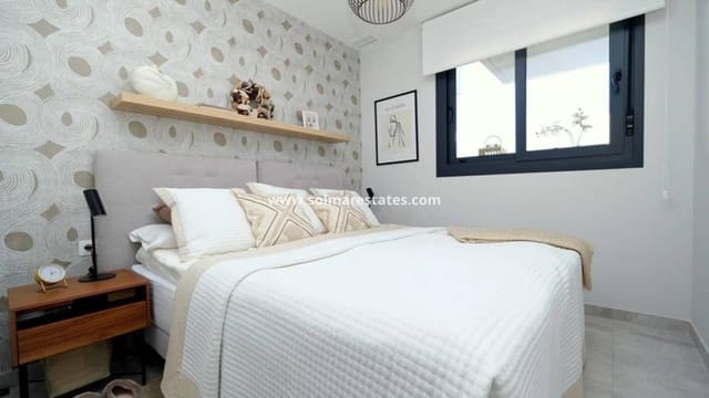 2 soveværelse Lejlighed til salg i Villamartin, Orihuela med swimmingpool - € 249.900 (Ref: 9804824)