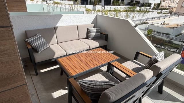 2 soveværelse Lejlighed til salg i Villamartin, Orihuela med swimmingpool - € 249.900 (Ref: 9804824)