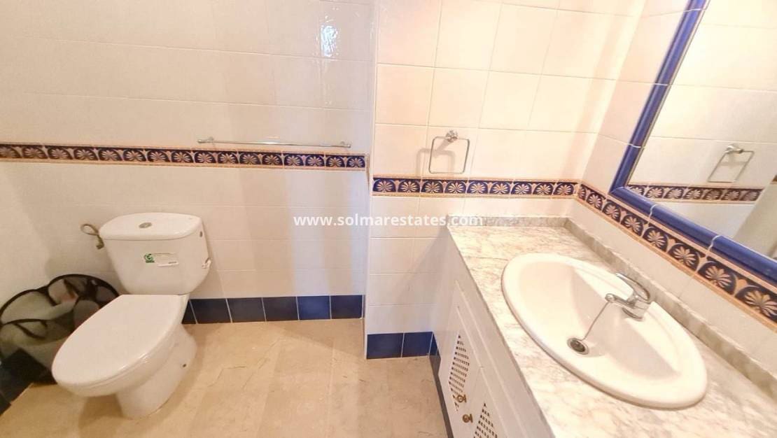 2 quarto Apartamento para venda em Villamartin com piscina - 229 900 € (Ref: 9804825)