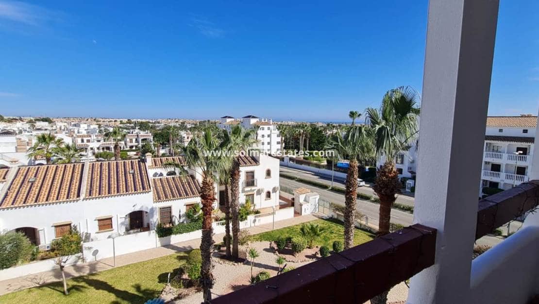 2 quarto Apartamento para venda em Villamartin com piscina - 229 900 € (Ref: 9804825)