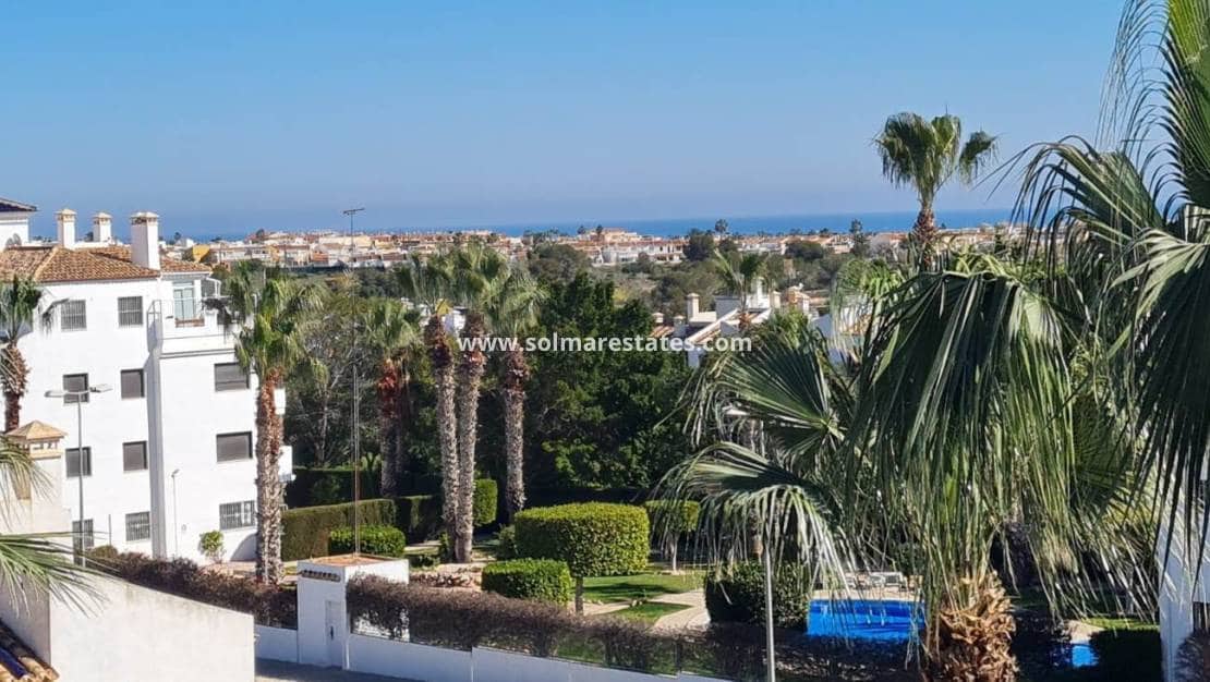 2 quarto Apartamento para venda em Villamartin com piscina - 229 900 € (Ref: 9804825)