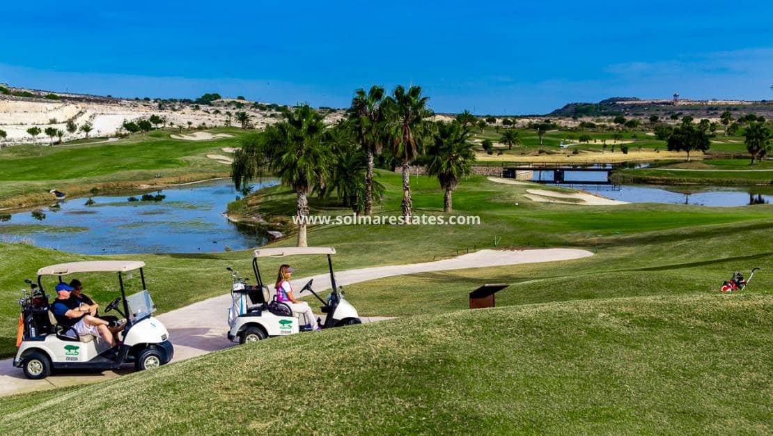 2 quarto Apartamento para venda em Villamartin com piscina - 229 900 € (Ref: 9804825)