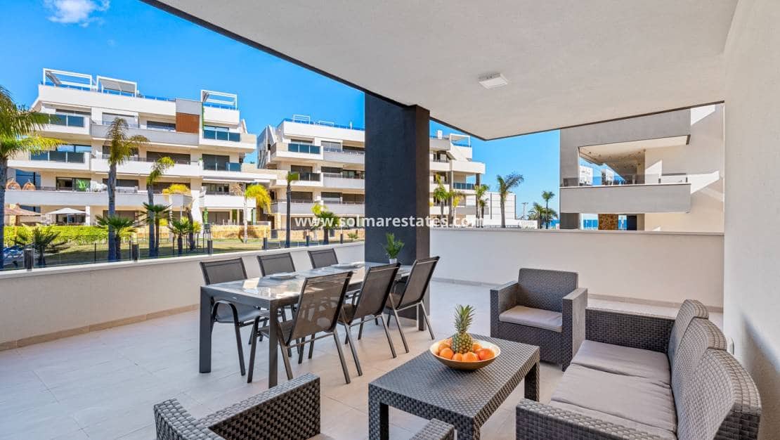 3 slaapkamer Appartement te koop in Playa Flamenca met zwembad - € 589.900 (Ref: 9805407)