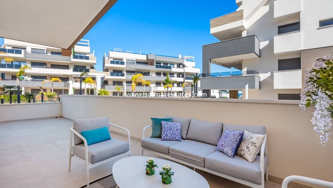 3 slaapkamer Appartement te koop in Playa Flamenca met zwembad - € 589.900 (Ref: 9805407)