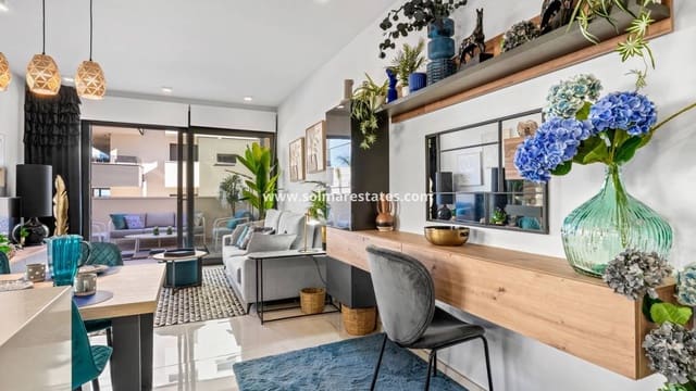 3 slaapkamer Appartement te koop in Playa Flamenca, Orihuela met zwembad - € 589.900 (Ref: 9805407)