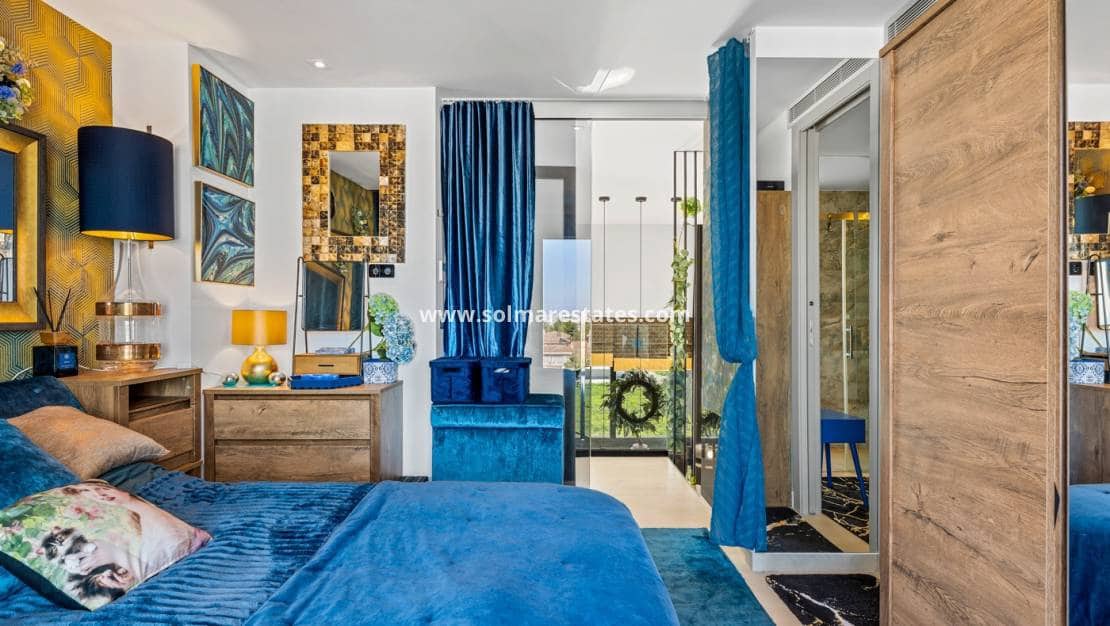 3 sypialnia Apartament na sprzedaż w Villamartin z basenem - 639 000 € (Ref: 9805408)