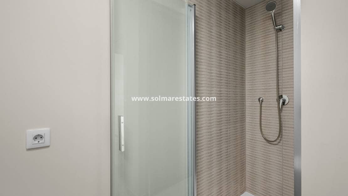 2 chambre Appartement à vendre à Villamartin avec piscine - 265 000 € (Ref: 9805409)