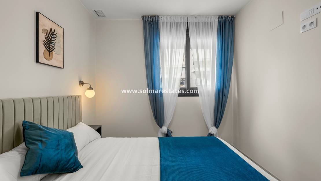 2 chambre Appartement à vendre à Villamartin avec piscine - 265 000 € (Ref: 9805409)