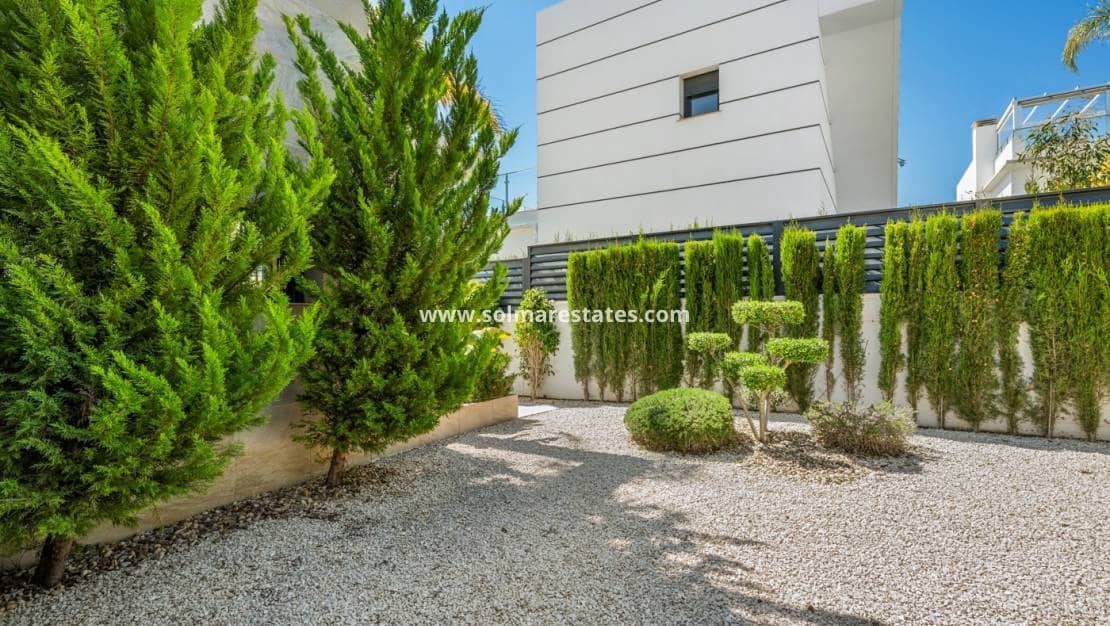 3 quarto Moradia para venda em Ciudad Quesada com piscina - 499 000 € (Ref: 9805410)