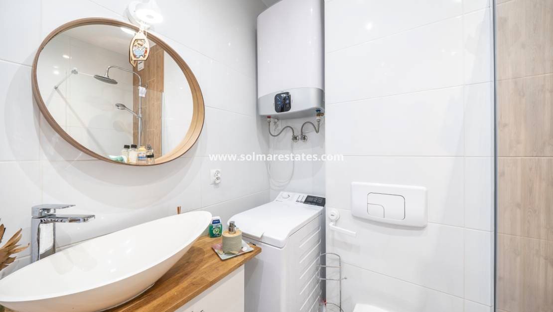 1 makuuhuone Huoneisto myytävänä paikassa Cabo Roig - 149 000 € (Ref: 9805412)