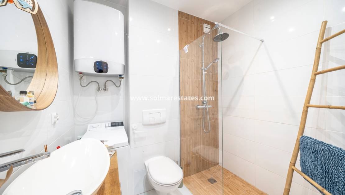 1 makuuhuone Huoneisto myytävänä paikassa Cabo Roig - 149 000 € (Ref: 9805412)