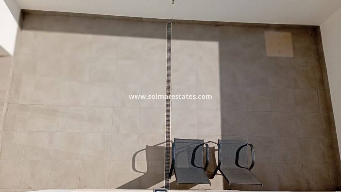 3 bedroom Villa for sale in Daya Vieja with pool - € 295,000 (Ref: 9805413)